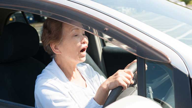 アクセルとブレーキの踏み間違いを防ぐ装置 オートリース レンタカー 車のことならサニクリーンオートライフ