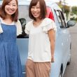 車と女性