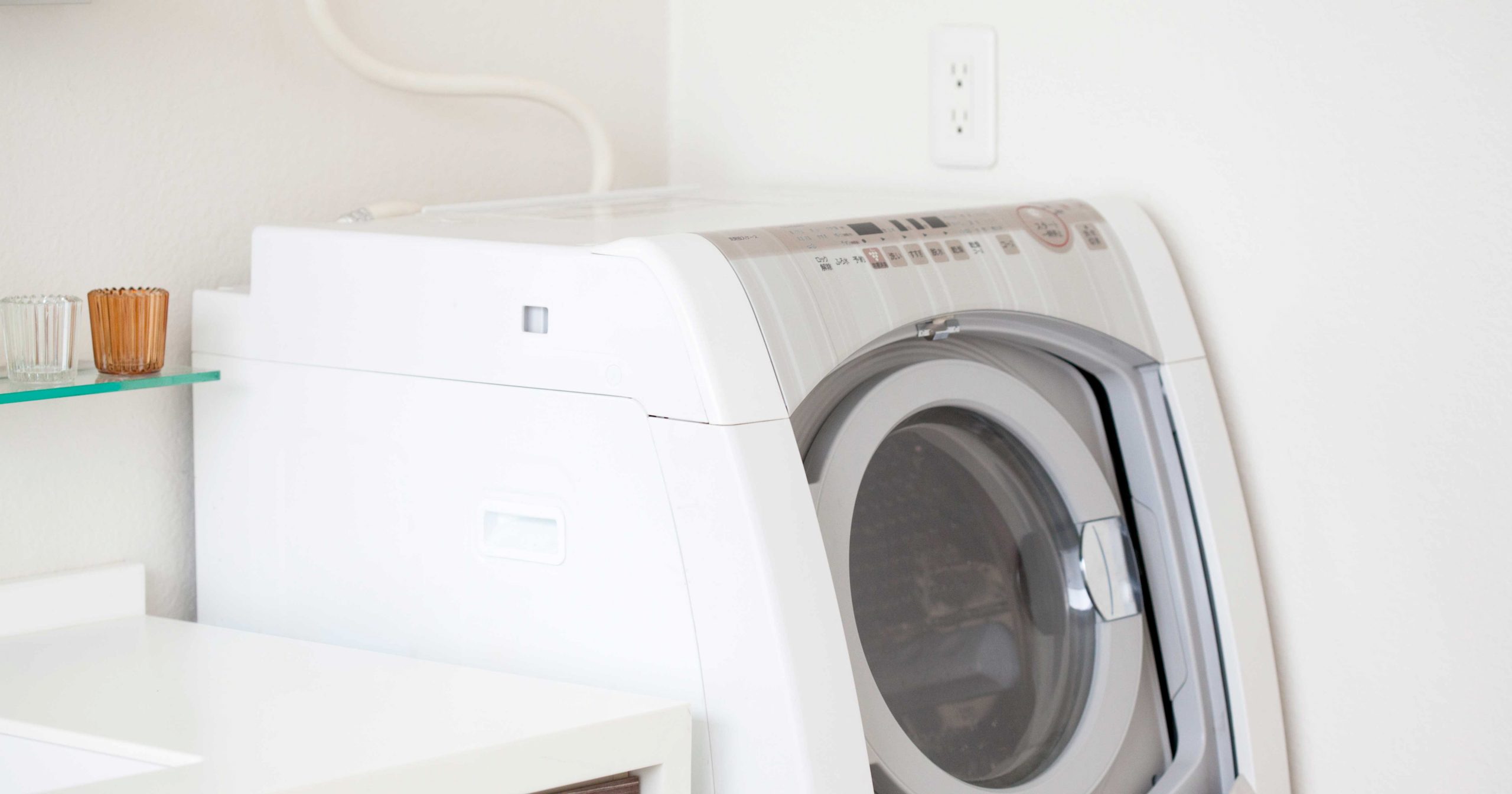 1. 強力な化学物質を使用せずに衣服をきれいにします