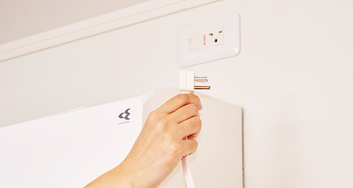 エアコンの電源を抜いた写真